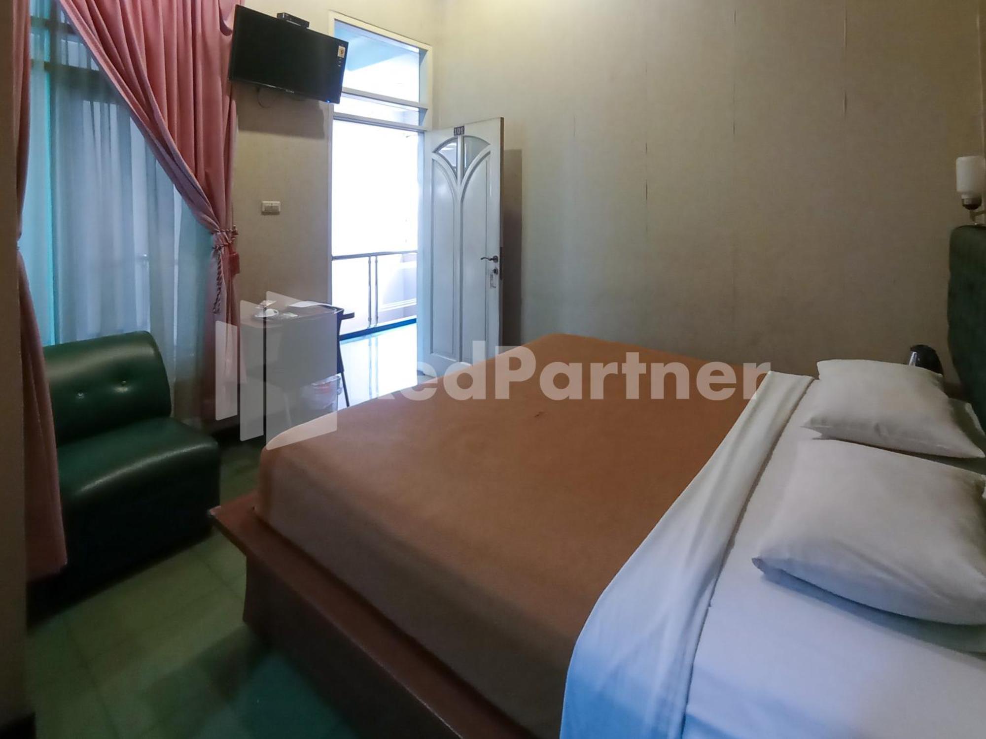 Nillo Hotel Kebumen Mitra Reddoorz ภายนอก รูปภาพ