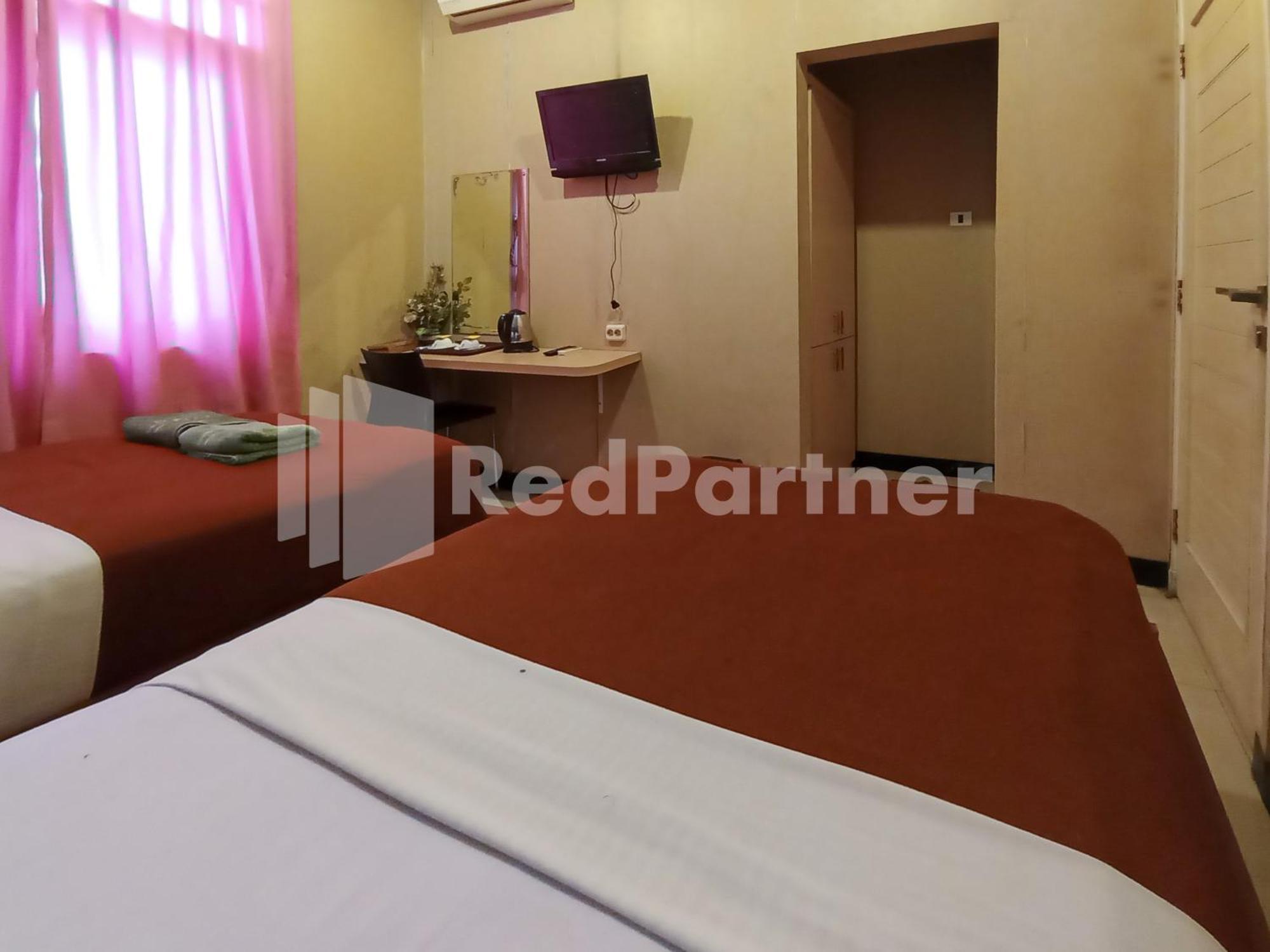 Nillo Hotel Kebumen Mitra Reddoorz ภายนอก รูปภาพ