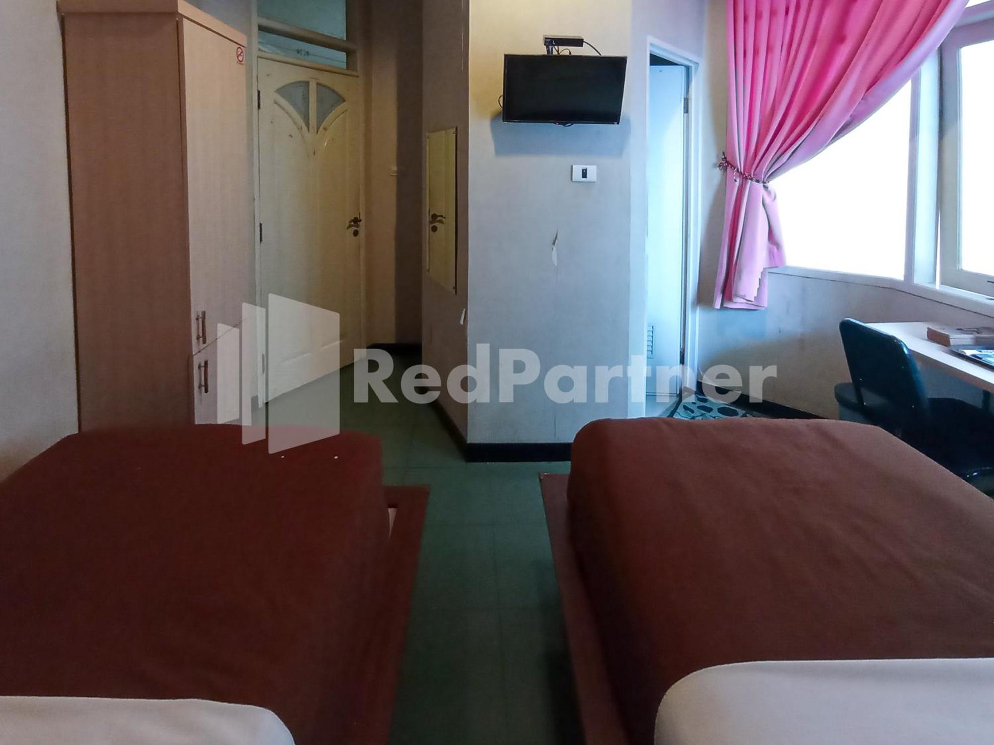 Nillo Hotel Kebumen Mitra Reddoorz ภายนอก รูปภาพ