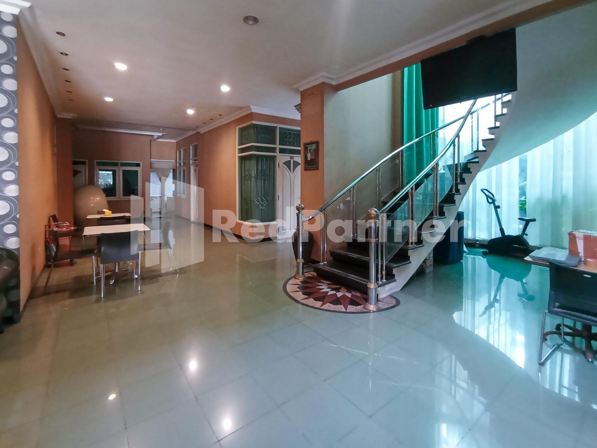 Nillo Hotel Kebumen Mitra Reddoorz ภายนอก รูปภาพ